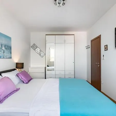 아파트 In With Sea View, Balcony, Air Conditioning, Wifi 5141-1 스플리트