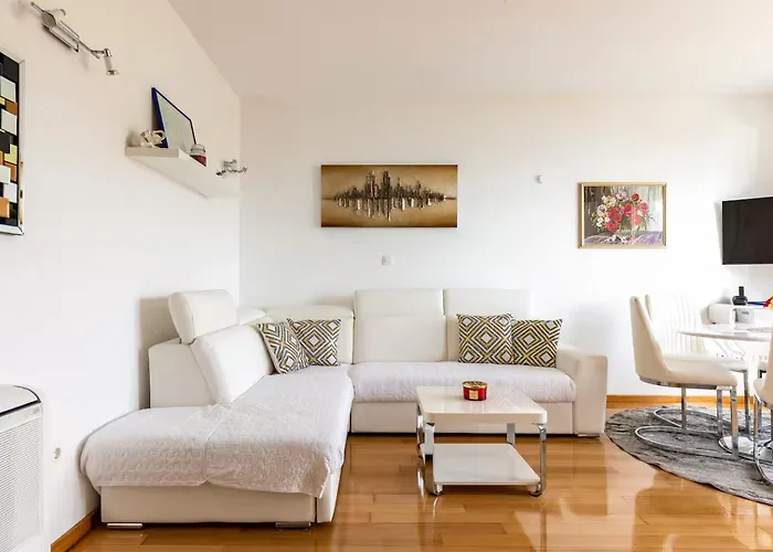 アパート In Near With Balcony, Air Conditioning, Wifi 5141-1 *